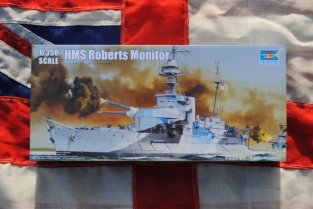 Trumpeter 05335  HMS Roberts Monitor